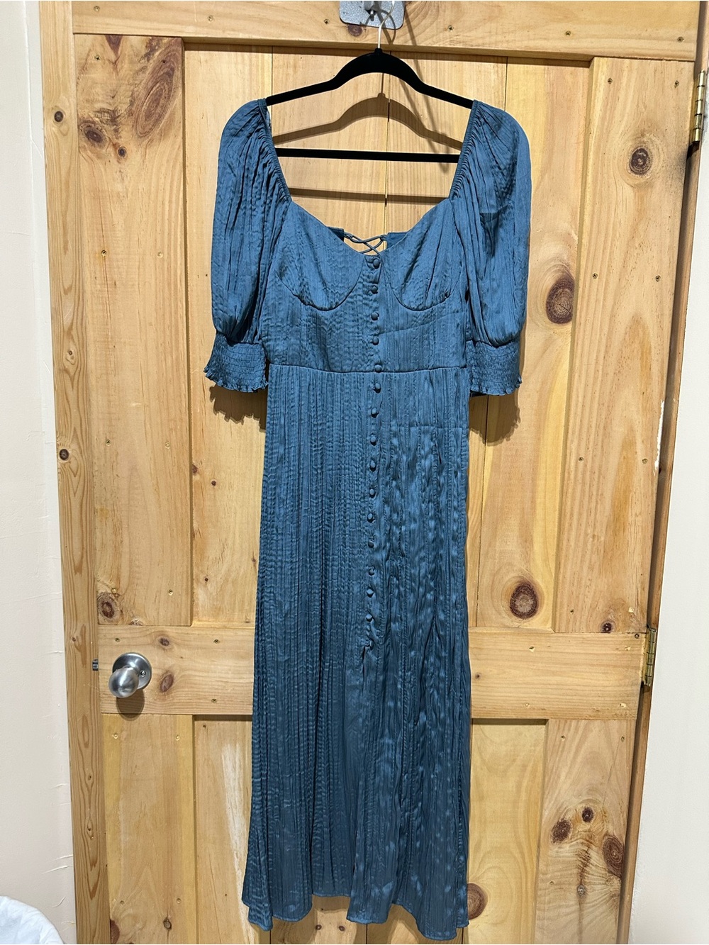Storia Slate Blue Puff-Sleeve Midi Dress